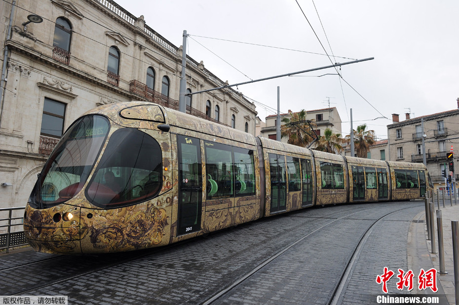 法國兩輛有軌電車相撞致超30人受傷