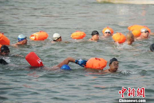 東北老人在海南冬泳時(shí)溺水