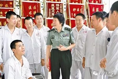 2025全年免費資科大全,00后現(xiàn)役女軍人榮立二等功